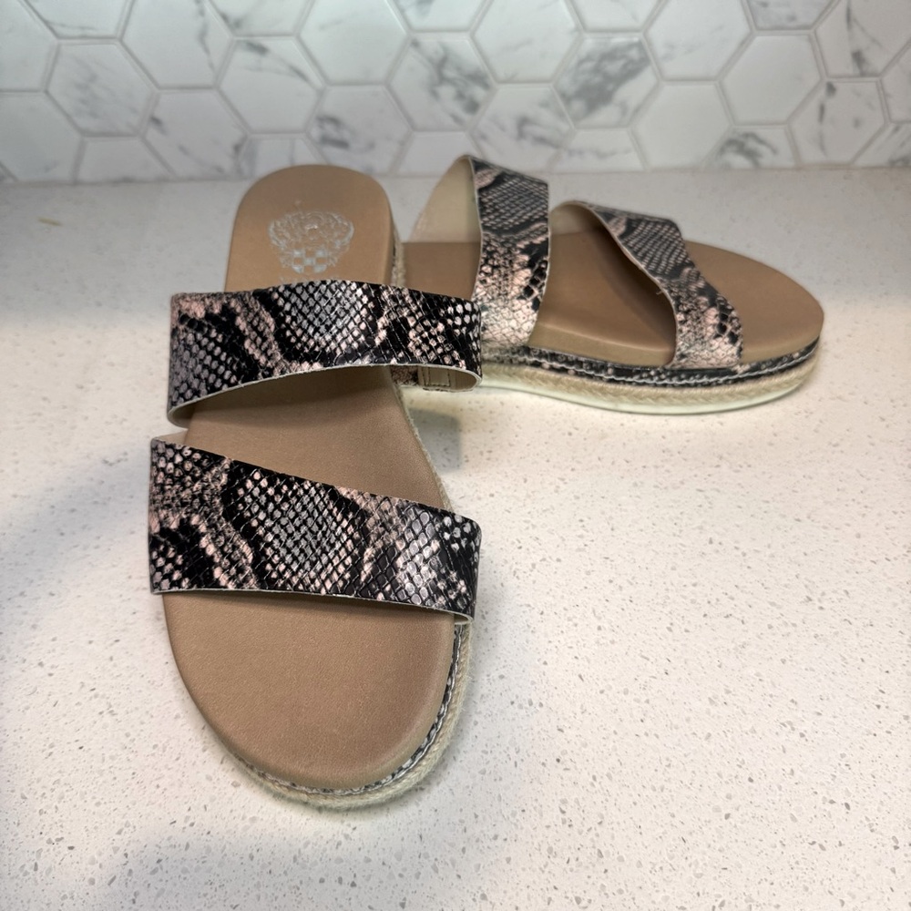 Vince Camuto Rynnah Snake Print Espadrilles Slide Sandals size 7.5